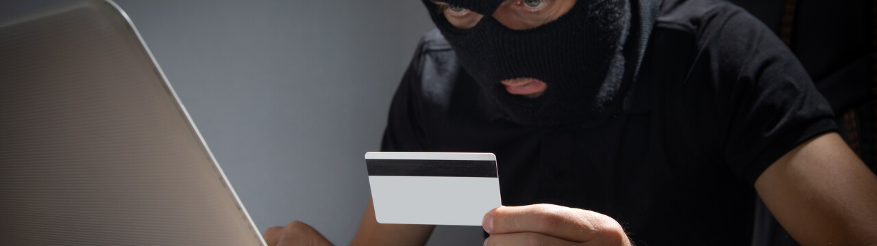 Alarmujúci nárast internetových podvodov. Podvodníci používajú tieto taktiky